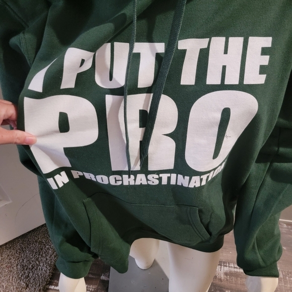 I put the pro in procrastination mens navy green 2Xl sweatshirt! - Picture 3 of 8